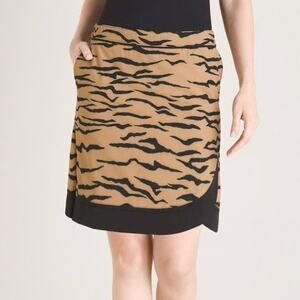 Chico's Zenergy Skort Size 6 UPF Tiger Print Curved Hem Athleisure Golf Travel